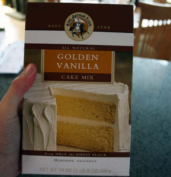 Review and #Giveaway:  Baking for the Firemen – King Arthur All Natural Golden Vanilla Cake Mix and Swirl Baking Cups