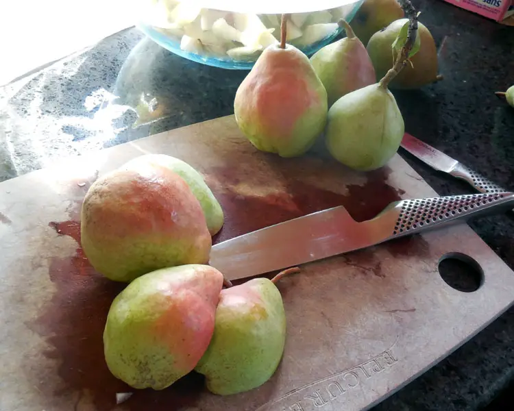chop pears