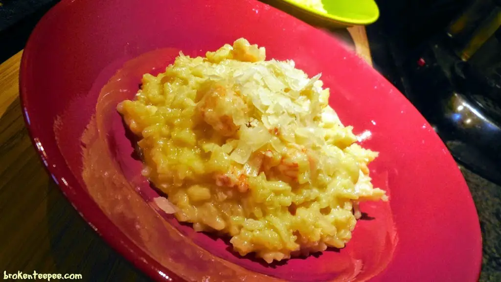 risotto recipe, saffron risotto with langostino tails
