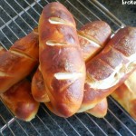 pretzel hot dog buns