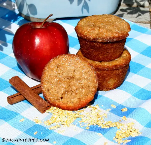 apple oatmeal muffins