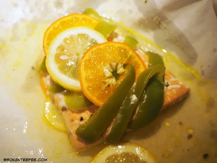 Citrus Salmon en Papillote with Tropical Fruit Salsa, salmon recipe
