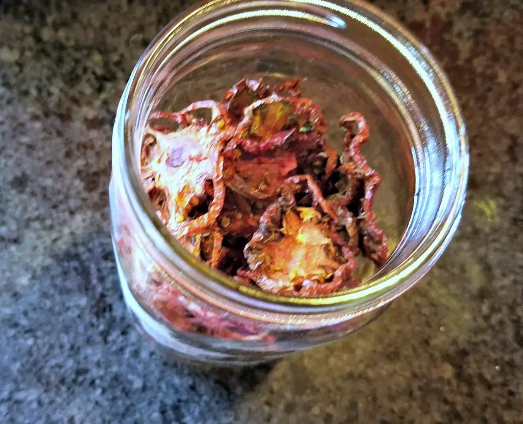 how to dehydrate tomatoes, what to do with dried tomatoes, dried tomatoes