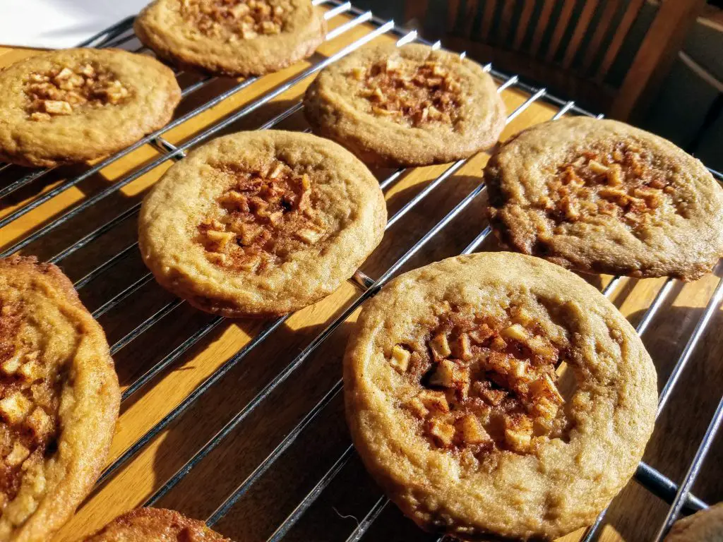 caramel apple pie cookies