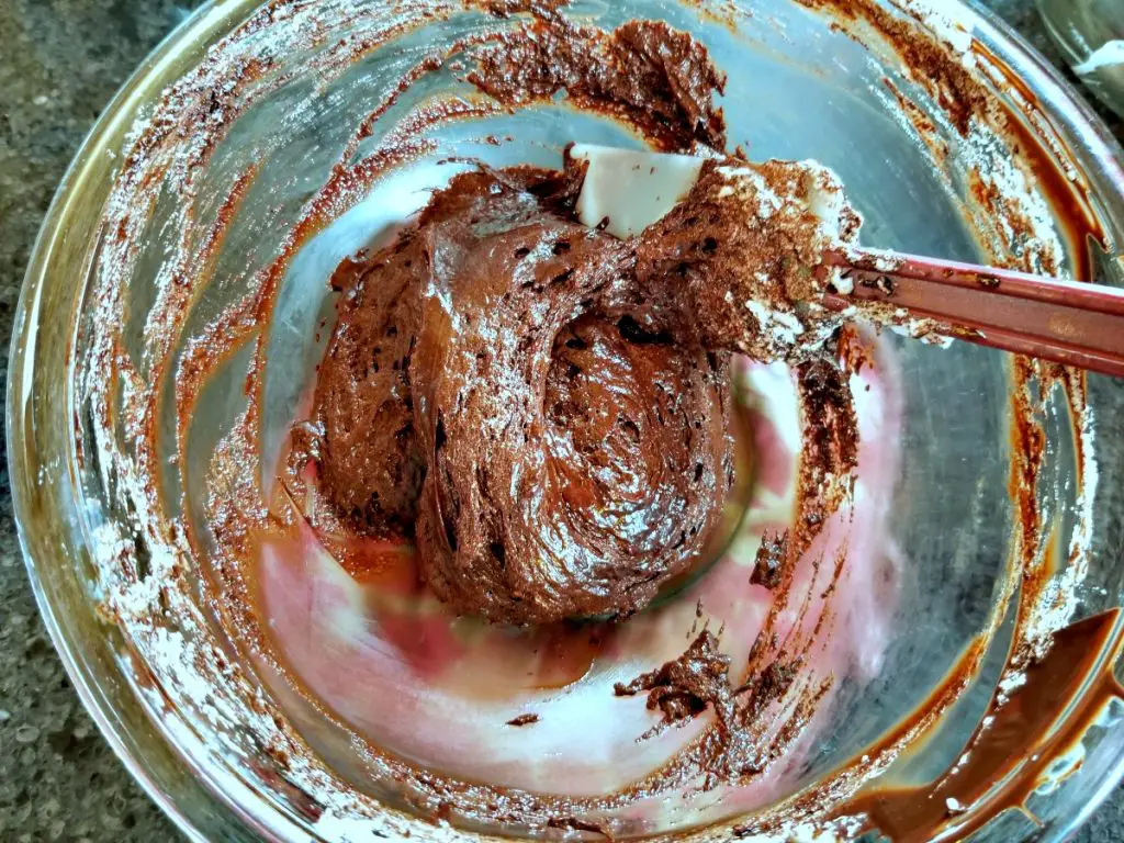 add chocolate to whipped eggs