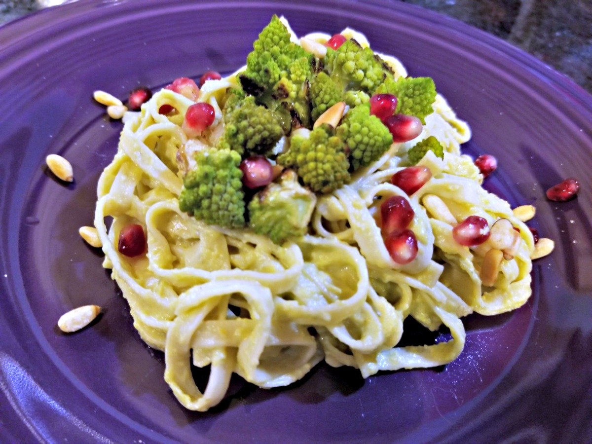 pasta with creamy broccoli sauce