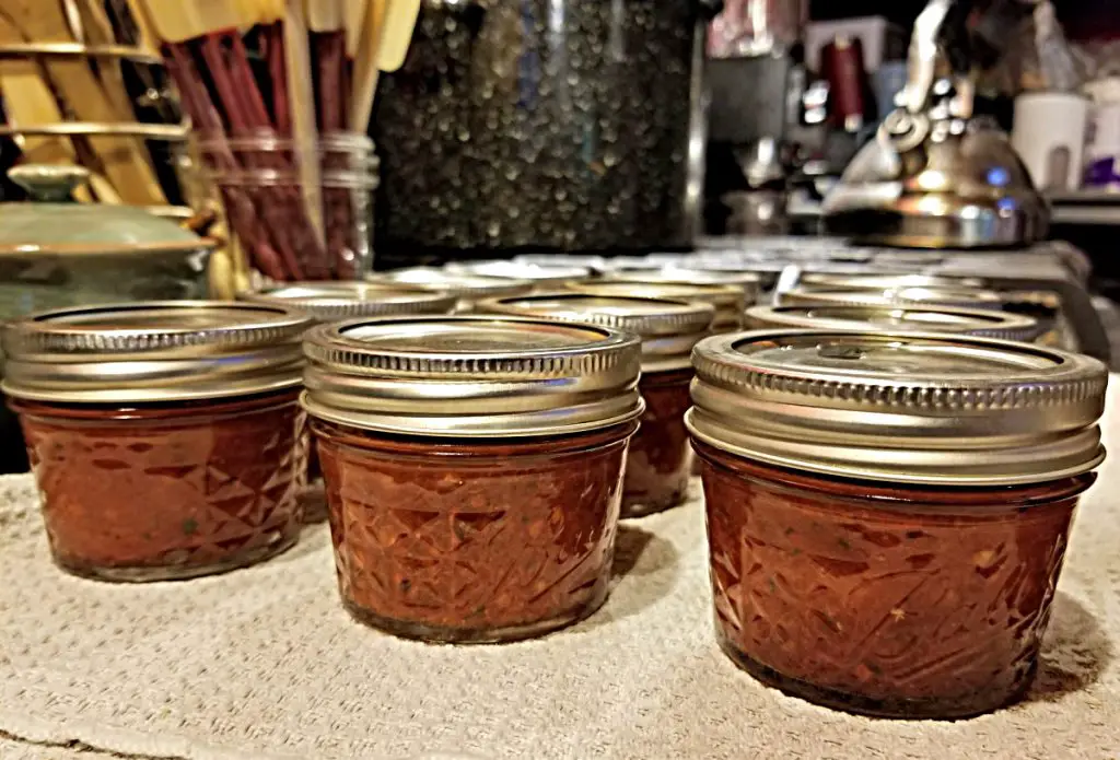canning tomatoes