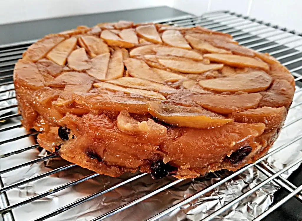  caramel apple upside down cake