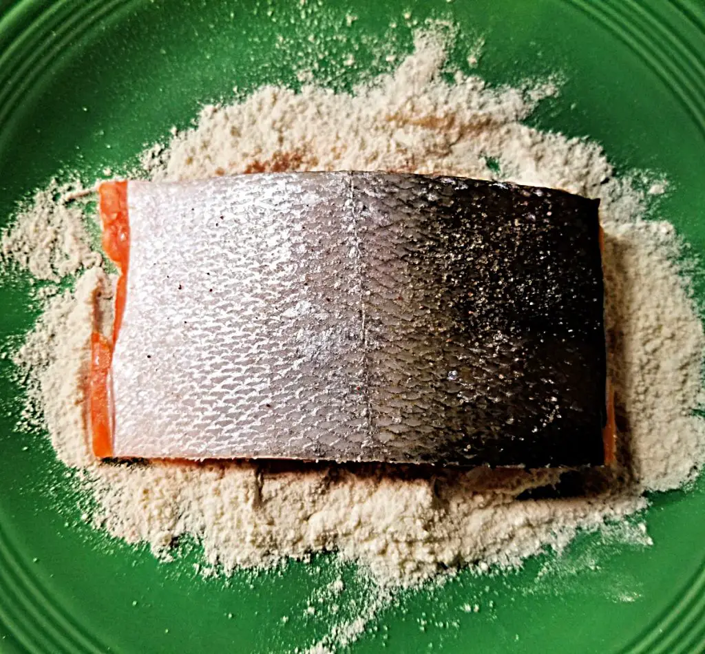 dredge salmon in flour
