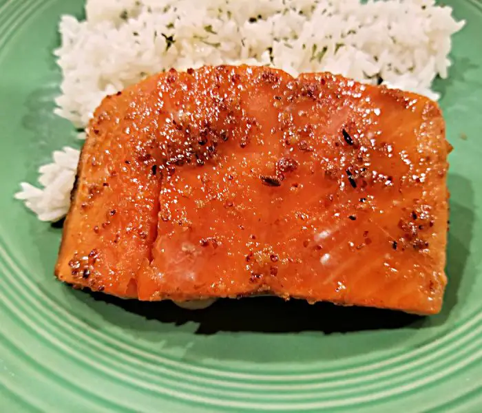 California Raisin Hot Sauce Glazed Salmon Recipe